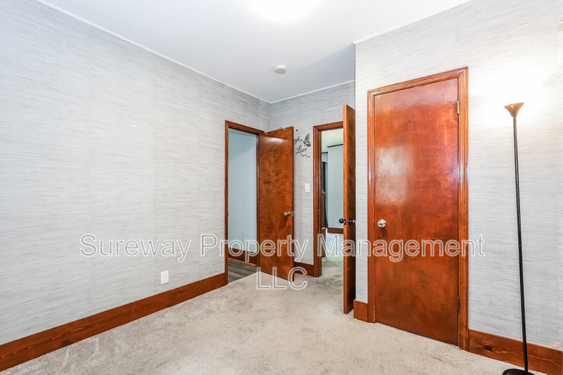Welcome to 201  E Linden Ave - property image