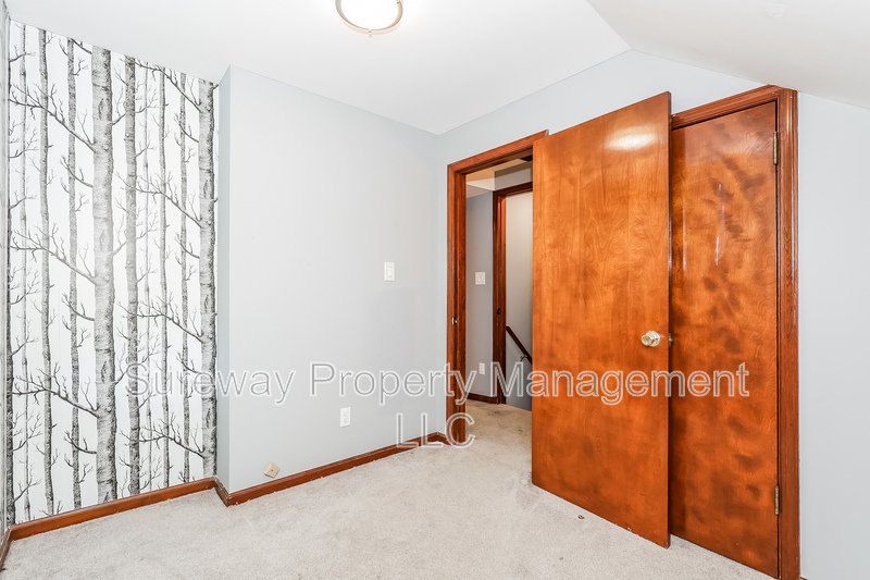 Welcome to 201  E Linden Ave - property image