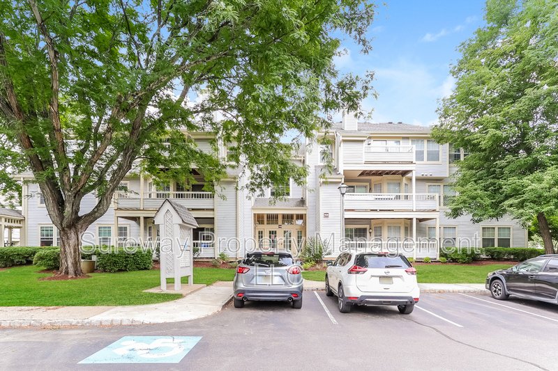 Welcome Home to 108 Lowell Ct, Apt 5! property image