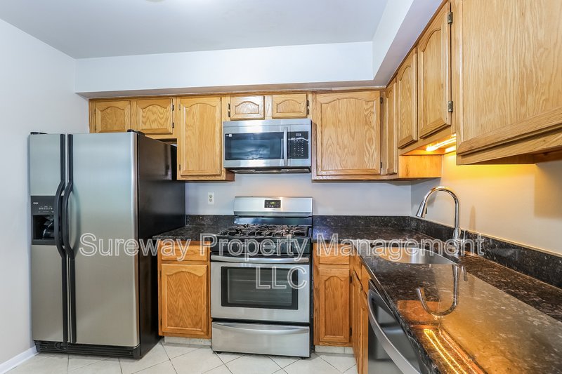 Welcome Home to 108 Lowell Ct, Apt 5! property image
