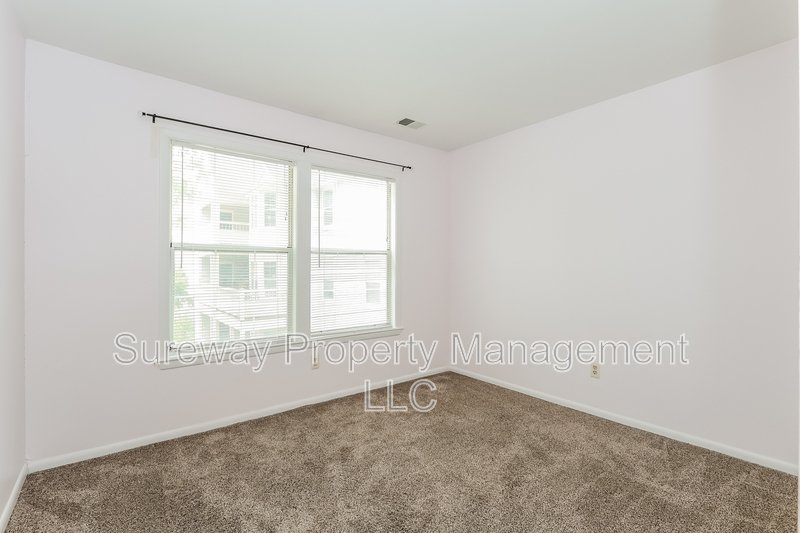 Welcome Home to 108 Lowell Ct, Apt 5! property image
