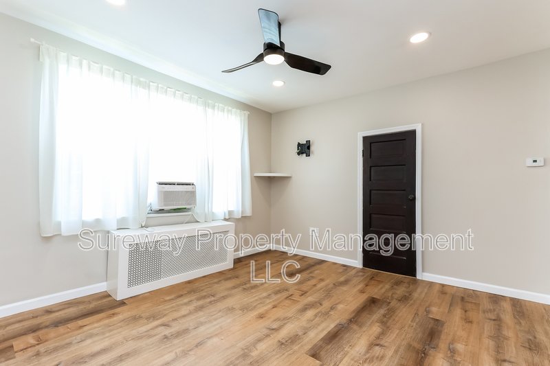 Welcome Home to 1 Chestnut Ave, Unit B! property image