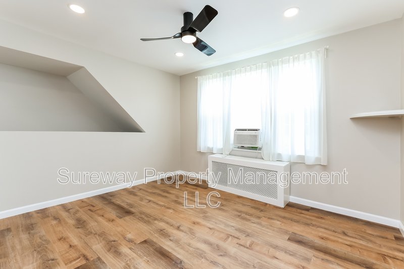 Welcome Home to 1 Chestnut Ave, Unit B! property image