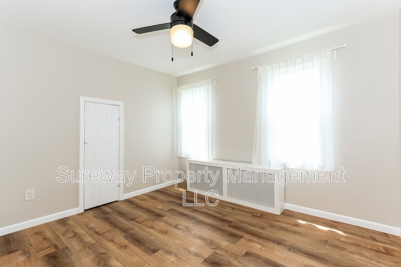 Welcome Home to 1 Chestnut Ave, Unit B! property image
