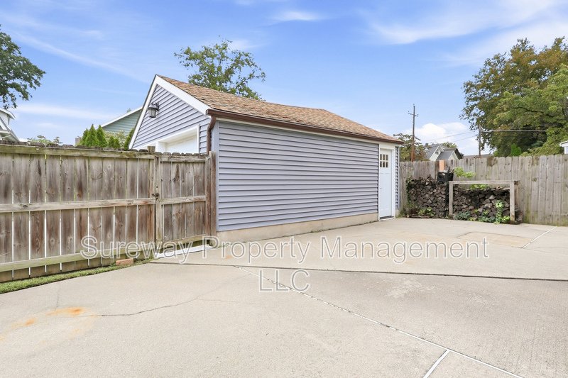 Welcome home to 111 Westmont Ave property image
