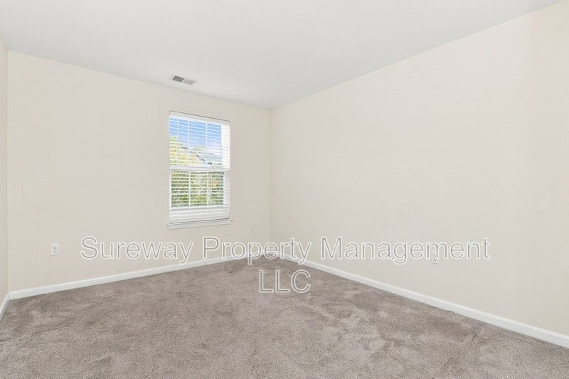 Three-Level Townhome with 3 Bedrooms, 2.5 Baths & Private Garage property image