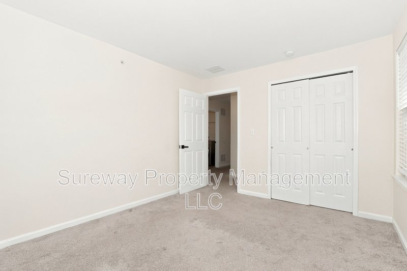 Three-Level Townhome with 3 Bedrooms, 2.5 Baths & Private Garage property image