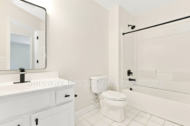Three-Level Townhome with 3 Bedrooms, 2.5 Baths & Private Garage property image