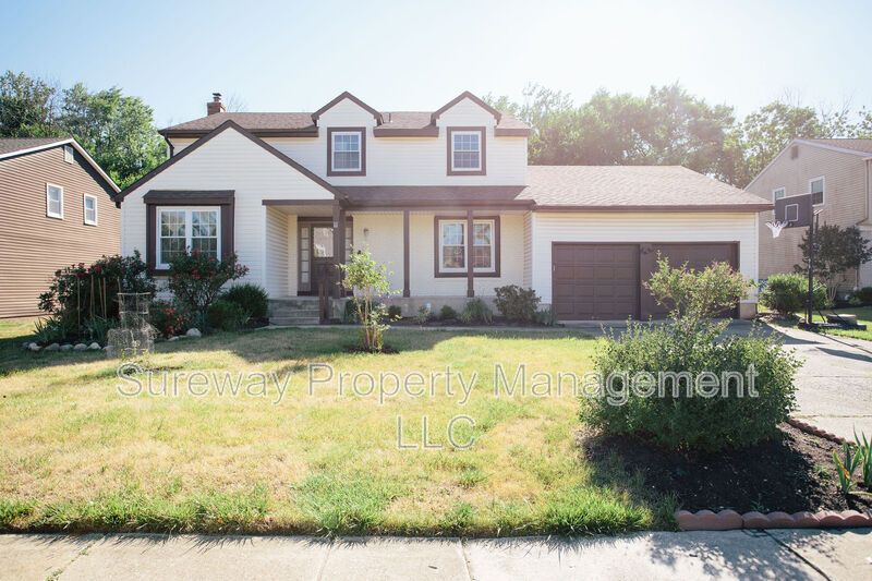 Welcome Home to 9 N Green Acre Dr! property image