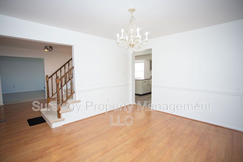 Welcome Home to 9 N Green Acre Dr! property image