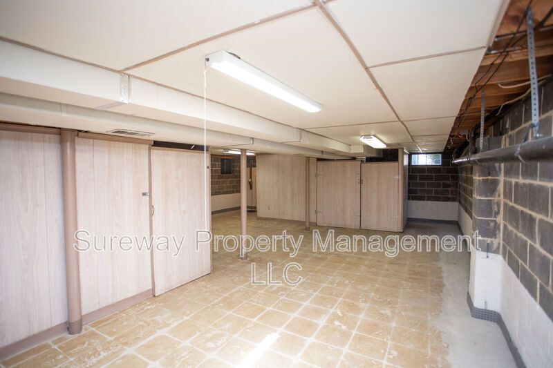 Welcome Home to 9 N Green Acre Dr! property image