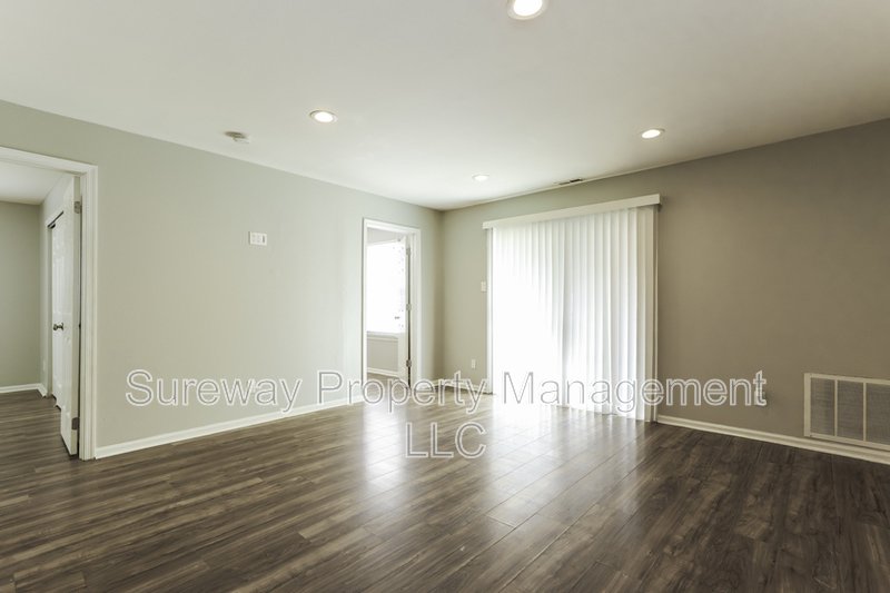 Open property image