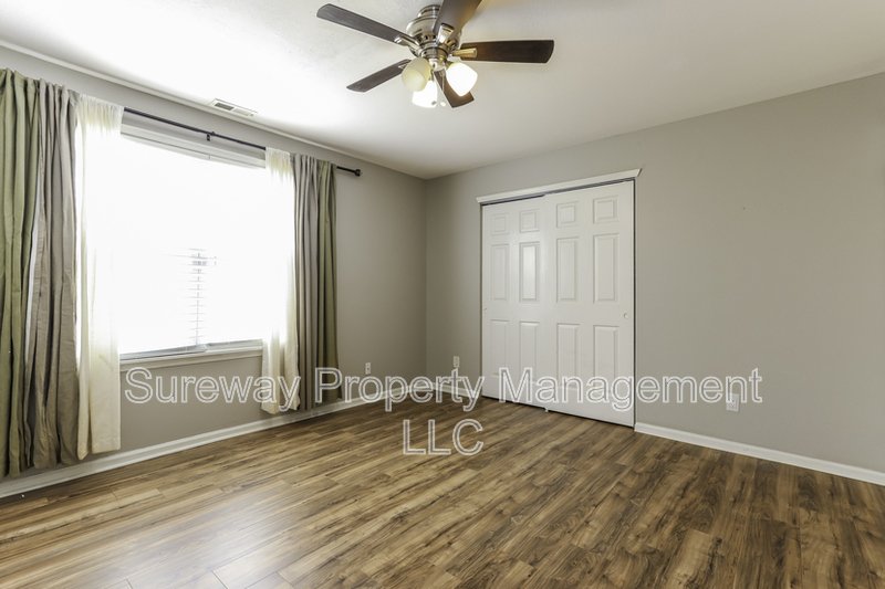 Open property image