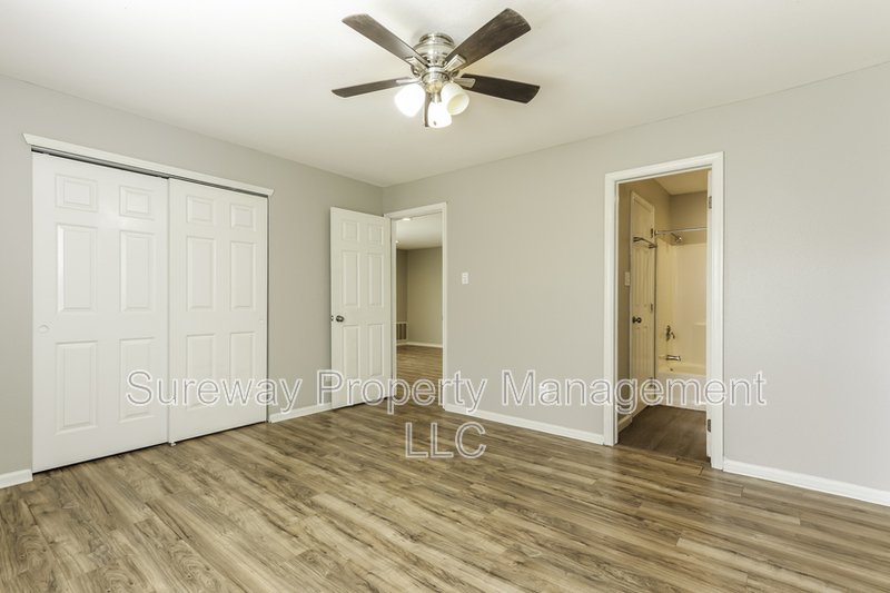 Open property image