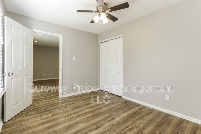 Open property image