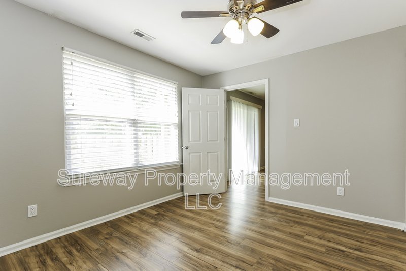 Open property image