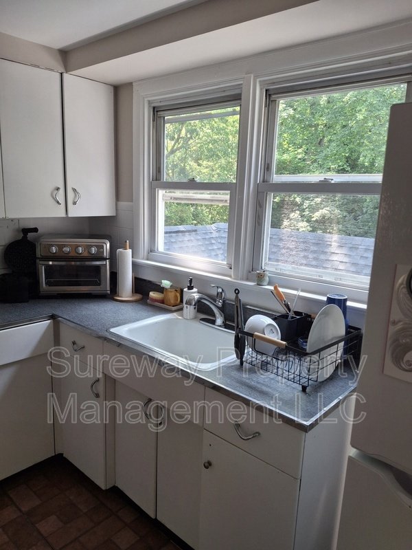 Charming 1-Bedroom Apartment in Beautiful Haddon Heights property image