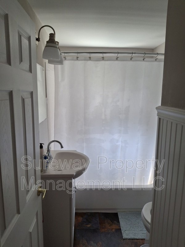 Charming 1-Bedroom Apartment in Beautiful Haddon Heights property image