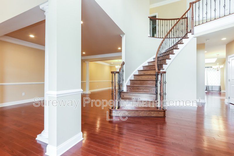 Stunning 4BR/4BA with loft! This Columbia II Lexington Model in Monroe Chase – 3,640 Sq Ft + Finished Basement (1100 Square feet)! property image