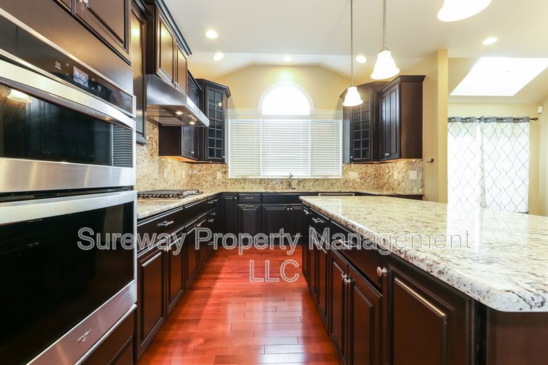 Stunning 4BR/4BA with loft! This Columbia II Lexington Model in Monroe Chase – 3,640 Sq Ft + Finished Basement (1100 Square feet)! property image