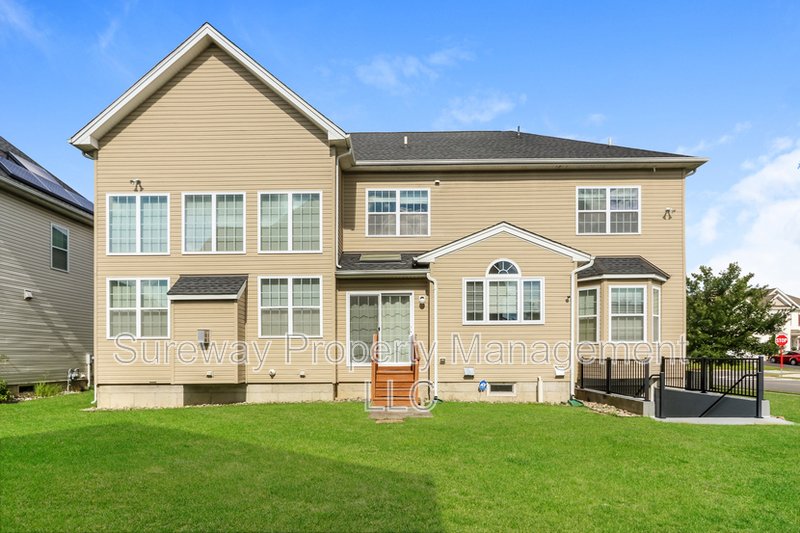 Stunning 4BR/4BA with loft! This Columbia II Lexington Model in Monroe Chase – 3,640 Sq Ft + Finished Basement (1100 Square feet)! property image