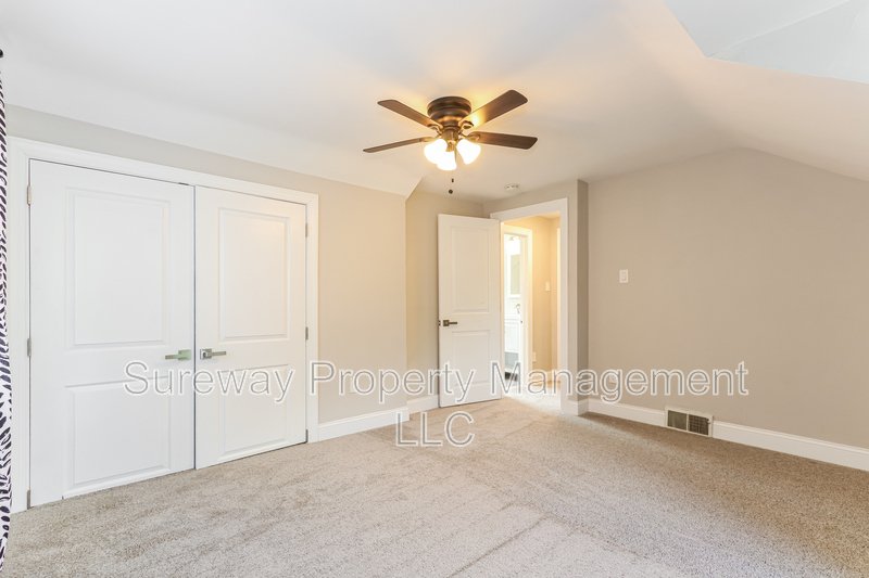 Beautifully Renovated 4 Bedroom, 2 Bath Single Family Home property image