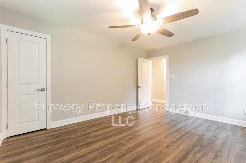 Beautifully Renovated 4 Bedroom, 2 Bath Single Family Home property image
