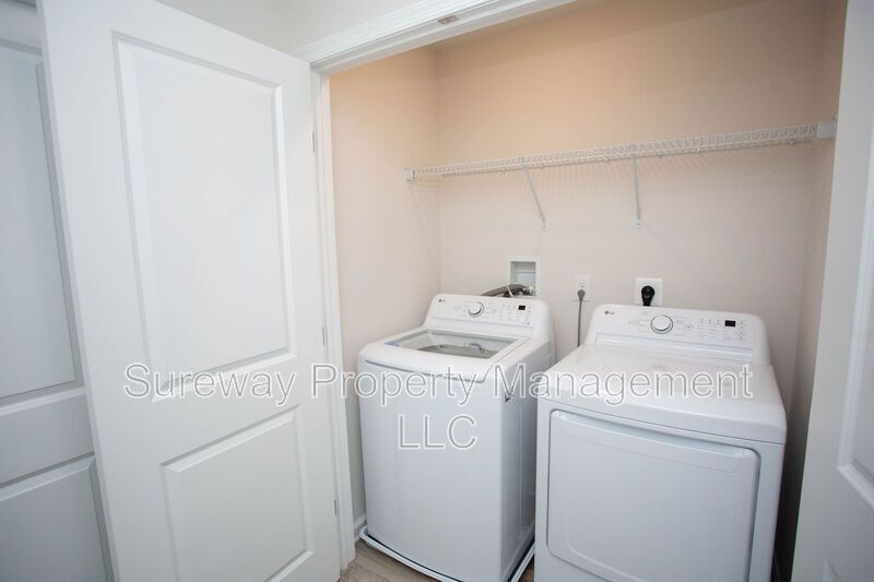 Stylish & Spacious Townhome in Sought-After Laurel Run! property image