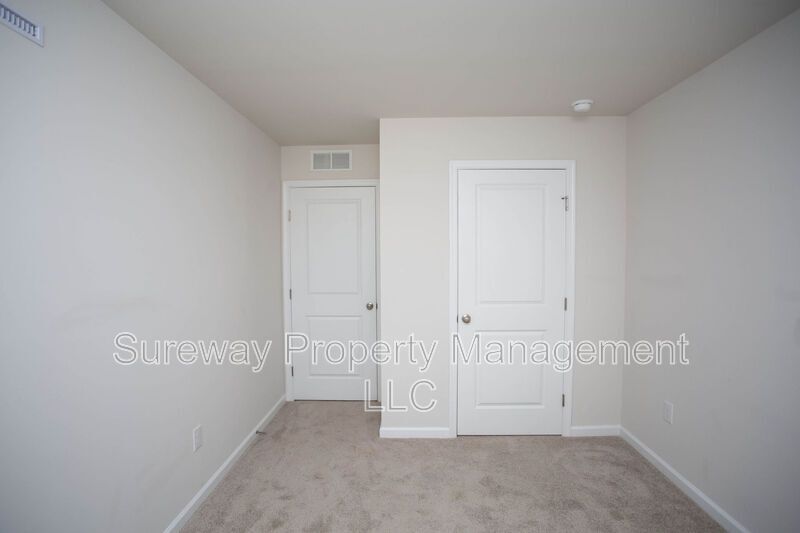 Stylish & Spacious Townhome in Sought-After Laurel Run! property image