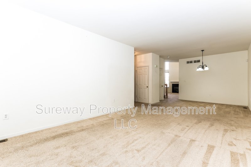 Welcome to 158 Chancellor Drive! property image