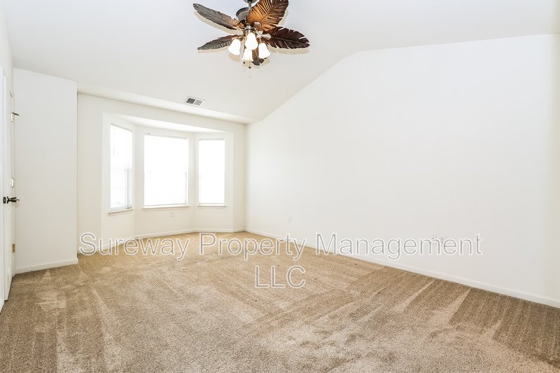 Welcome to 158 Chancellor Drive! property image