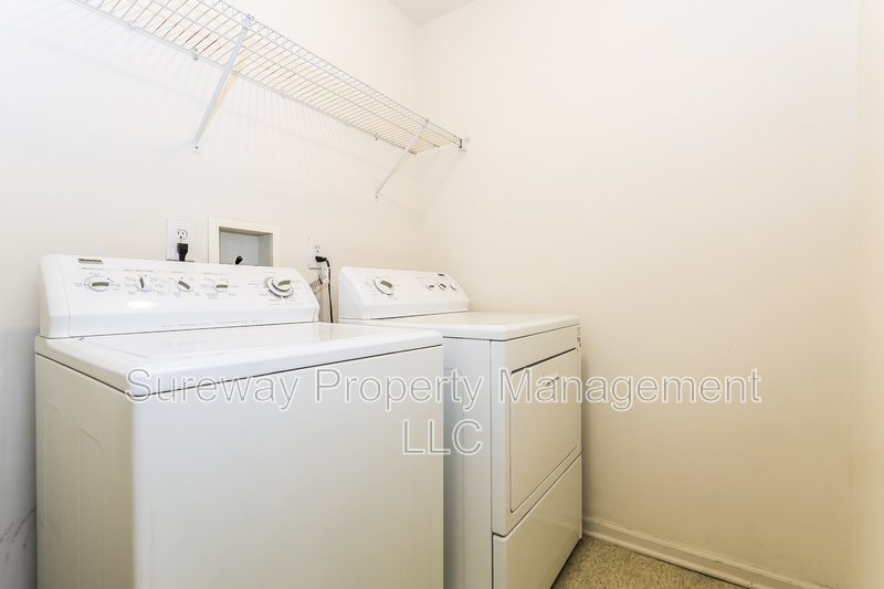 Welcome to 158 Chancellor Drive! property image