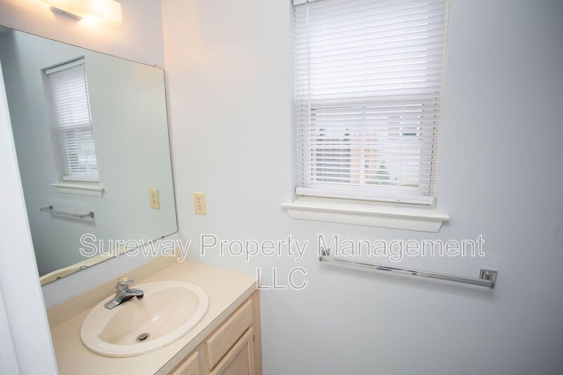 12 Grant Lane, Berlin property image