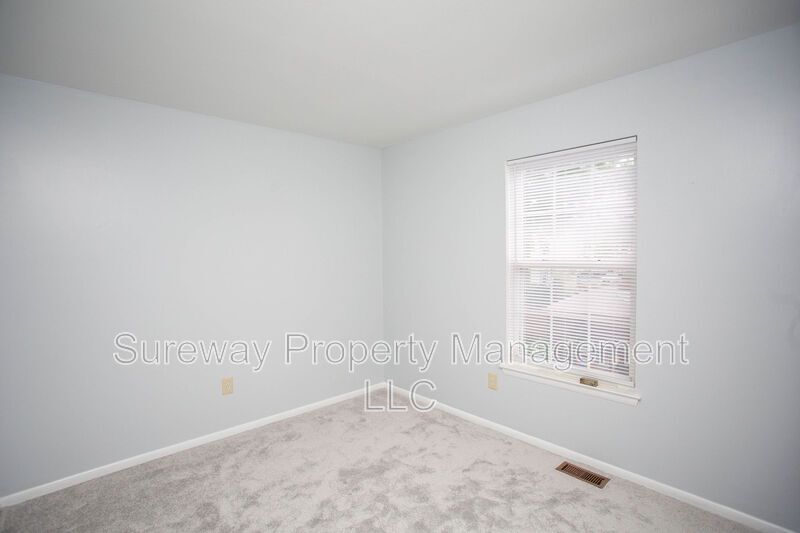 12 Grant Lane, Berlin property image