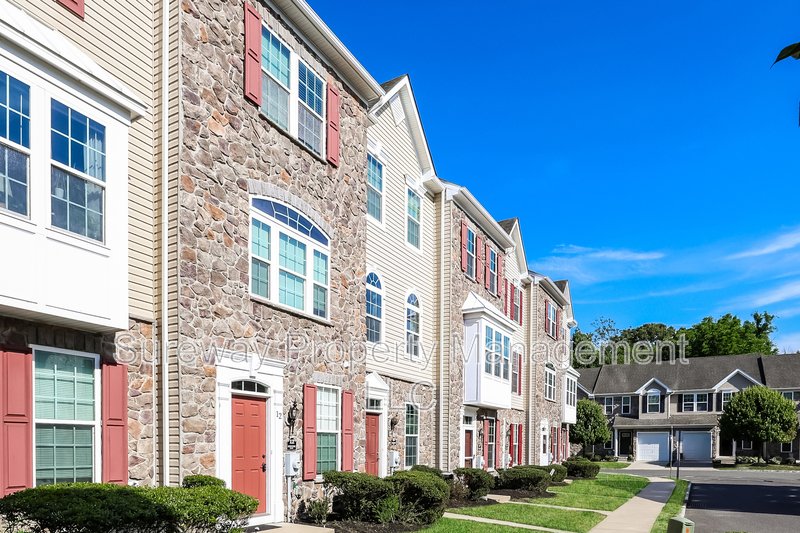 Welcome to 12 Stevens Ct property image