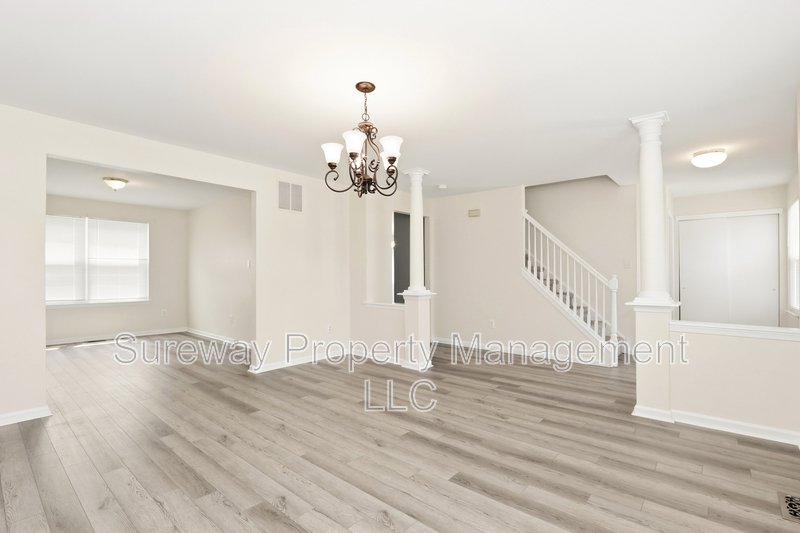 Welcome Home to 25 Adler Circle! property image