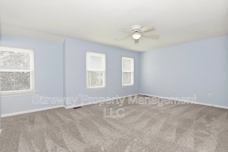 Welcome Home to 25 Adler Circle! property image
