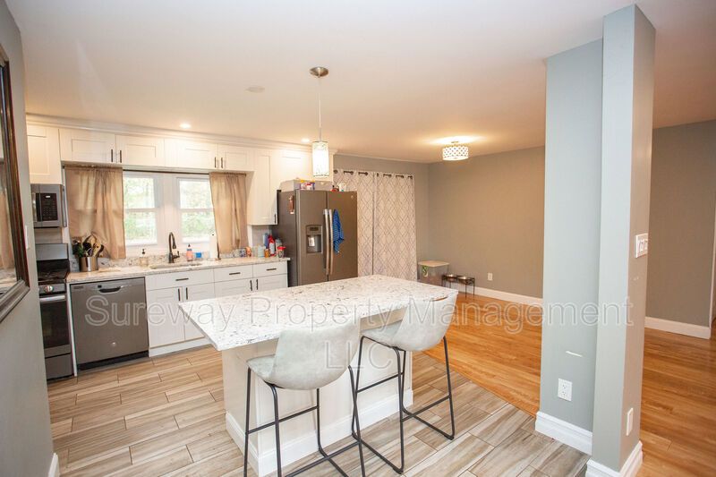 Welcome Home to 31 Edge Lane! property image