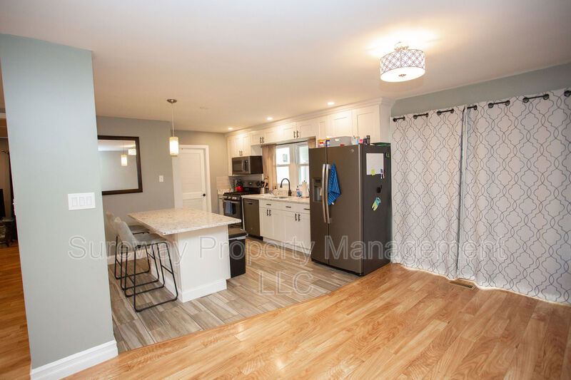 Welcome Home to 31 Edge Lane! property image