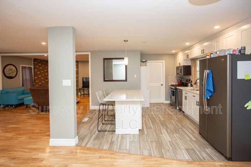Welcome Home to 31 Edge Lane! property image
