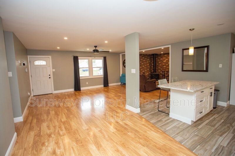Welcome Home to 31 Edge Lane! property image