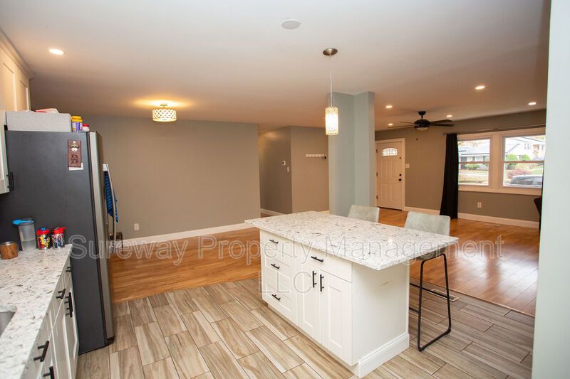 Welcome Home to 31 Edge Lane! property image