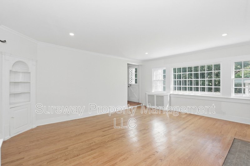 Welcome Home to 4521 Province Line Rd! property image