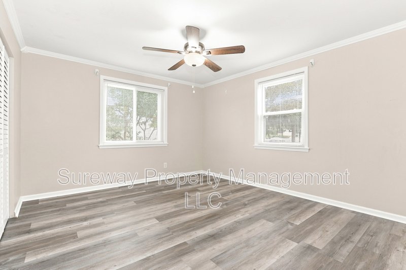 Welcome to 208 Knight Ave property image