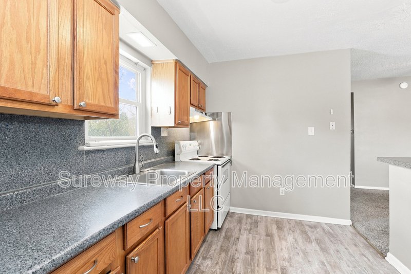 1007 Fairview Road Apt D property image