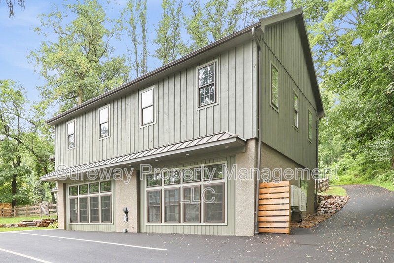 One of a Kind Media Rental property image