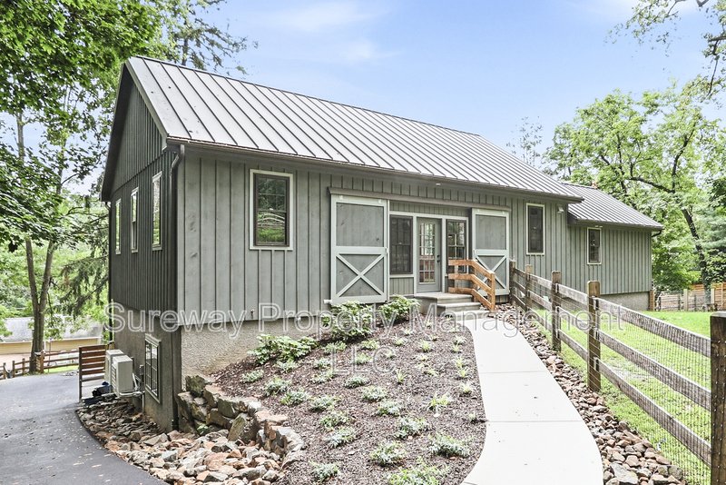 One of a Kind Media Rental property image