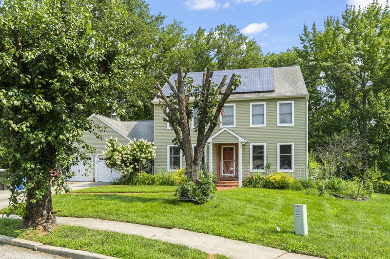 Bright property image