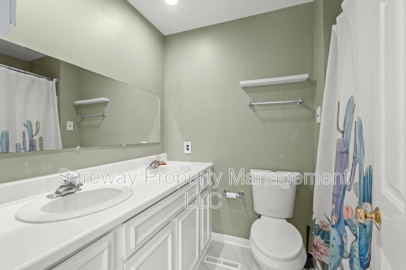 Bright property image