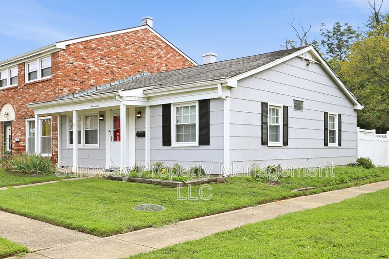 Welcome Home to This Beautiful End-Unit! property image